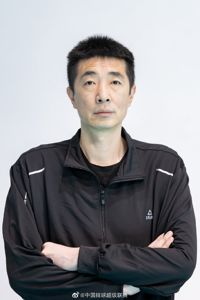 球队更换主教练，展望新赛季发展方向的简单介绍