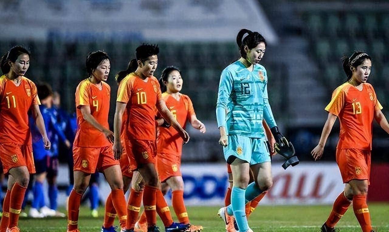 肯尼亚女足声势浩荡，勇往直前